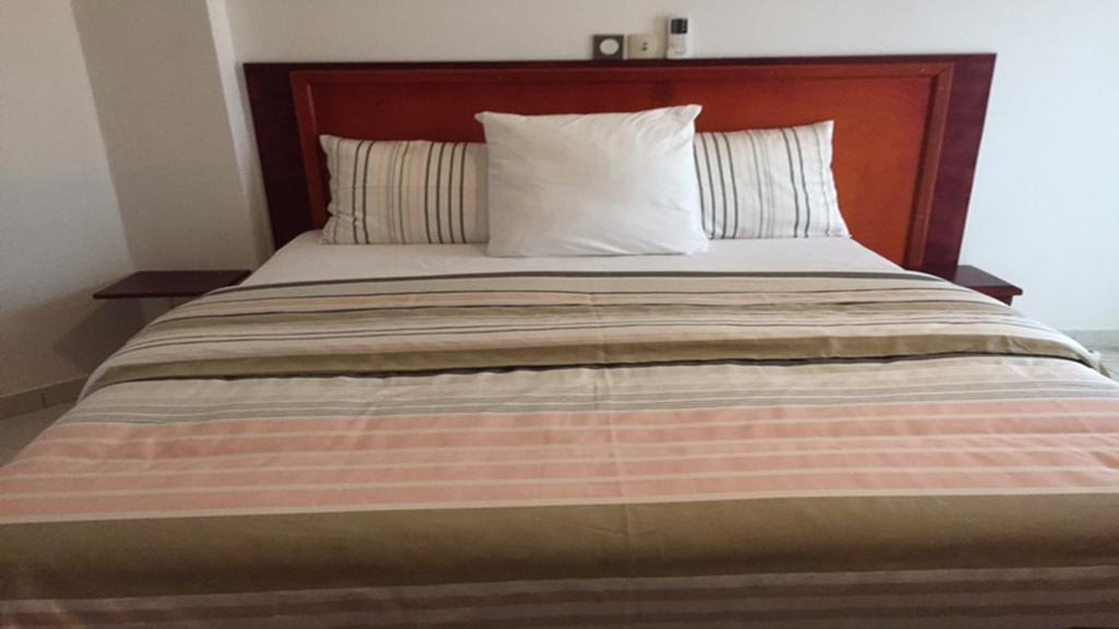 Le Buffle Noir Appart D'Hotes Duala Zewnętrze zdjęcie