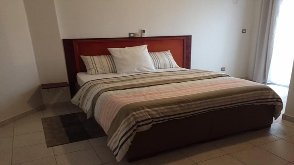 Le Buffle Noir Appart D'Hotes Duala Zewnętrze zdjęcie